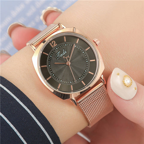 New Watch Women's Simple Scale Personalized Pointer Alloy Mesh Strap Watch Ladies